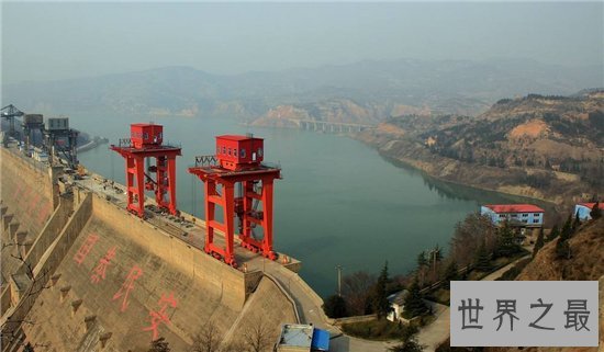 三门峡水库解决黄河带来的隐患,建设时遭到人为阻碍
