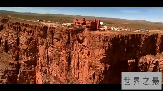 美国大峡谷空中走廊,四千英尺的高空只有玻璃