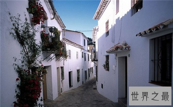 西班牙十大风情万种特色小镇,花的世界科尔多瓦欢迎您