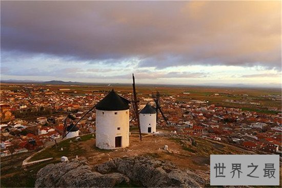 西班牙十大风情万种特色小镇,花的世界科尔多瓦欢迎您