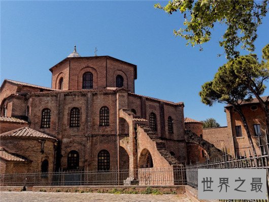 意大利最迷人的十大海边小镇,据说还有包治百病的温泉