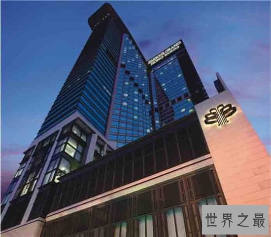 香港十大高楼2018最新排行榜,香港第一高楼高达484米!