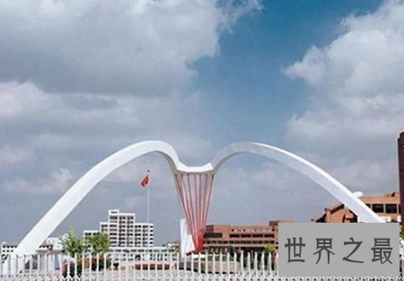 中国十大最丑建筑 能丑到你怀疑人生!