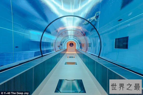 世界上最深的游泳池,深达40米(12层楼高)