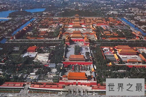 世界上最大的宫殿是哪个?不是故宫而是凡尔赛宫