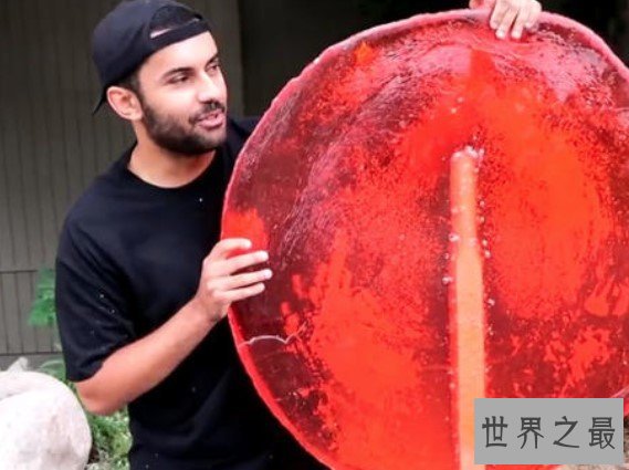 世界上最大的棒棒糖,竟然有3.18吨重