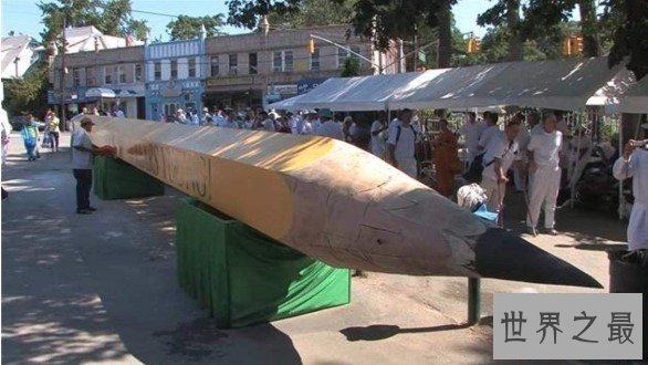 世界上最大的铅笔,有23米长、9,7吨重
