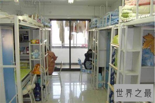 亚洲最大宿舍楼,女生占多数,自给自足大半个月不用出门
