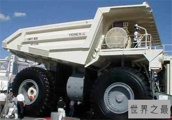 世界最大车,光是重量据说就已经有十几吨!