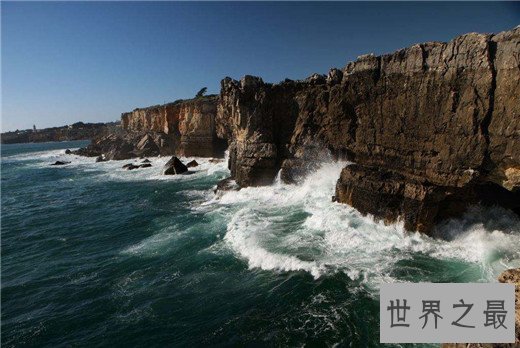 历史上最恐怖的十大的海啸,9.2级地震引发强海啸(近30万人丧生)