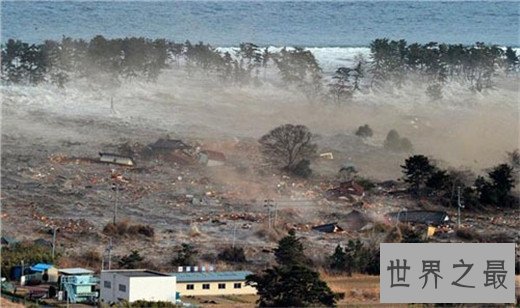 历史上最恐怖的十大的海啸,9.2级地震引发强海啸(近30万人丧生)