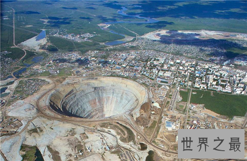 世界最大的人工矿坑,看到这么大的坑简直令人发指