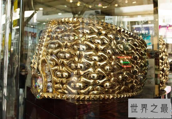 世界上最大的金戒指,重达164.4斤(耗费3000万)
