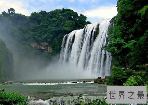 中国最大的瀑布,黄果树瀑布(气势和宽度第一)