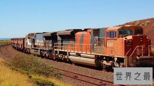 世界上最长的火车,七千米长像条巨蟒