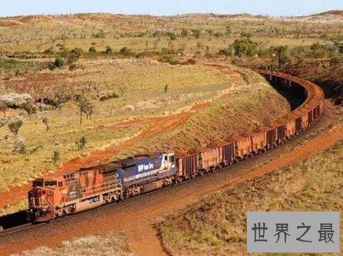 世界上最长的火车,七千米长像条巨蟒