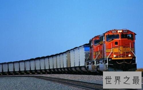 世界上最长的火车,七千米长像条巨蟒