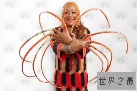世界上最长的指甲,比女鬼的指甲还可怕!