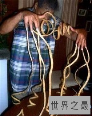 世界上最长的指甲,比女鬼的指甲还可怕!