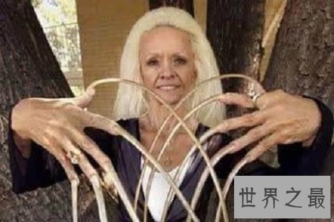 世界上最长的指甲,比女鬼的指甲还可怕!