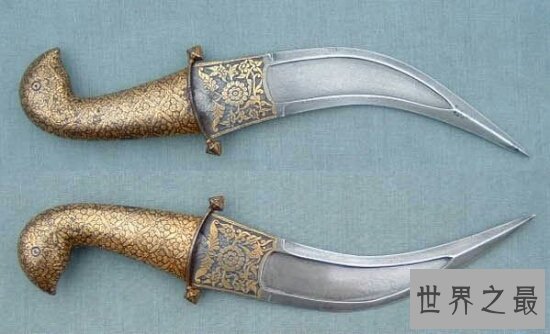 冷兵器大马士革刀暗藏玄机 刀身由小锯齿组成