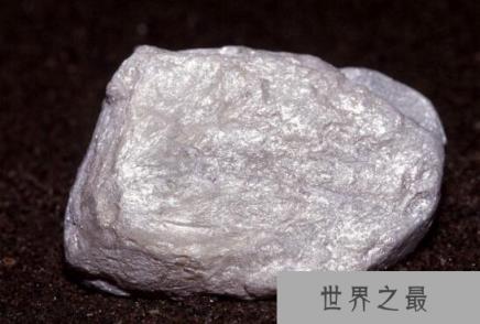 世界上最软的石头,滑石用手指就可以刮下粉末