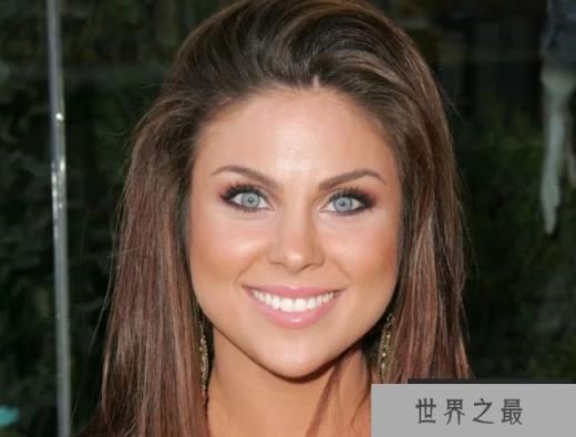 娜迪亚·比约林