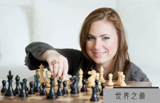 朱蒂特·波尔加