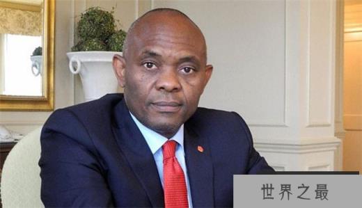 托尼·埃卢米卢（10亿美元)