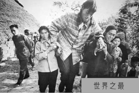 世界上最高的女人：曾金莲，身高2.48米(已去世)