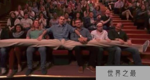 世界上腿最长的人：丹尼尔，腿长2米无法正常行走