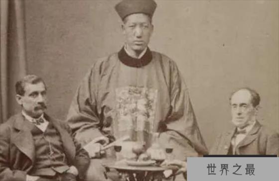 叹为观止：世界上最高的人 身高达到3.19米(无病生长)