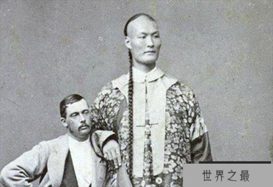 叹为观止：世界上最高的人 身高达到3.19米(无病生长)