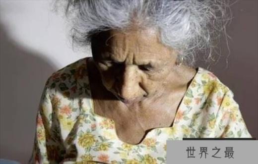 世界上最高龄的妈妈 62岁生下一位小公主(医学奇迹)