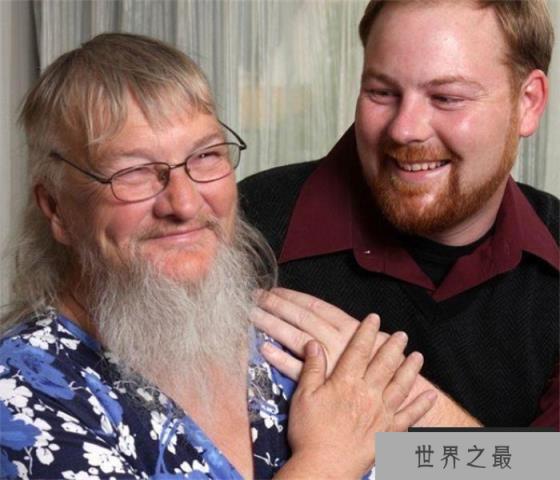 胡须最长的女人 来自美国的薇薇安（长胡子女人）