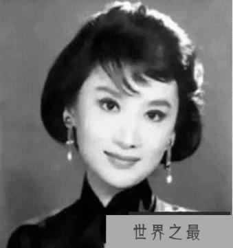 潘素的传奇一生,13岁被卖入妓院(21岁成为青楼头牌)