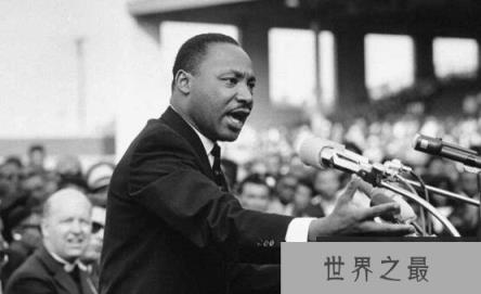 马丁路德金简介，以非暴力方式打破种族歧视(被暗杀)