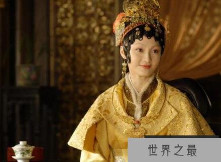 红楼梦王熙凤结局，狱中死后只有一席草席裹身