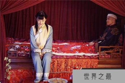 周莹、吴聘剧照