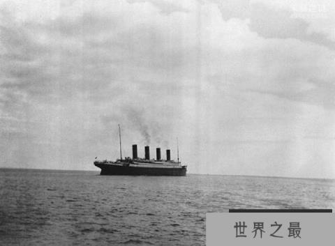 历史老照片——希特勒当伴郎，月球上的人类照片