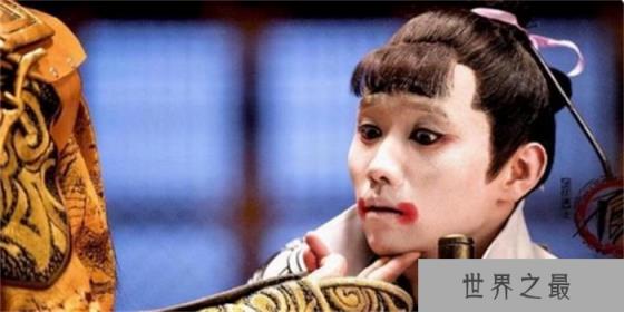 打了皇帝一个大逼兜 居然还要奖励这个人