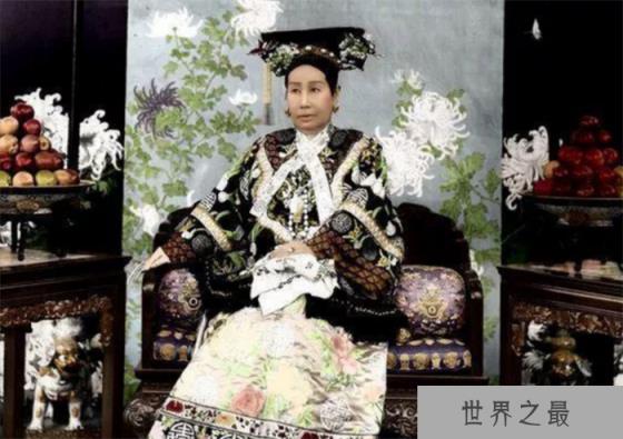 慈禧太后的旧照片 被美国博物馆珍藏至今 真实容貌