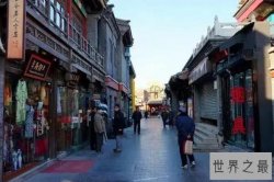 中国十大知名美食街，回民街上榜，第一是北京最古老街区之一