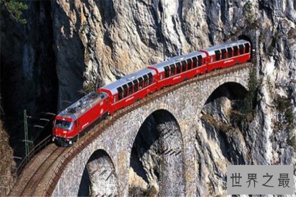 世界最令人向往的十大顶级火车 一辈子一定要坐一次