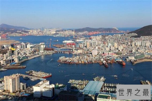 世界十大港口 鹿特丹港曾是最繁忙的港口，我国七个上榜