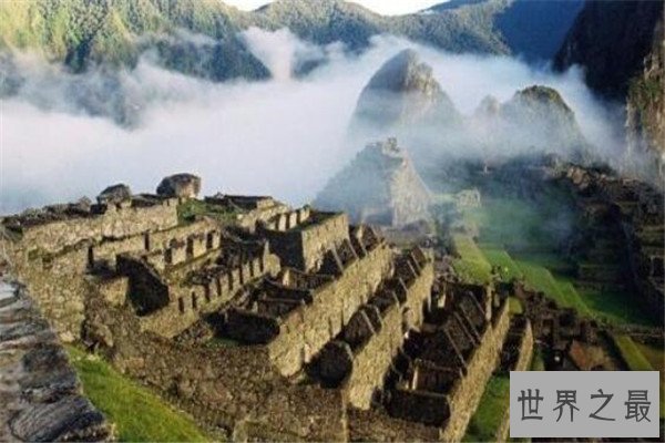 世界十大历史奇迹 金字塔内部像迷宫，第二是我国的地标