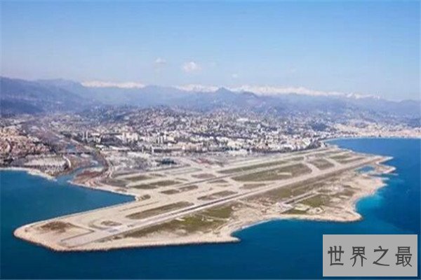 世界十大最美的机场 宝安国际机场上榜，樟宜机场内景观超多