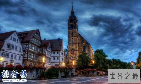 世界上治安最好的国家：新加坡严刑峻法无人敢犯罪