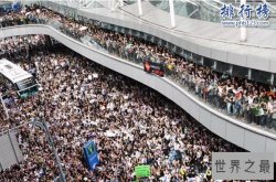 世界上人口最多的国家：中国14.1亿，占世界人口18.82%(将被印度超越)