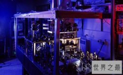 世界上最精确的时钟，日本光晶格钟（160亿年才产生1秒误差）